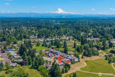 7102 116th Street E Puyallup WA 98373