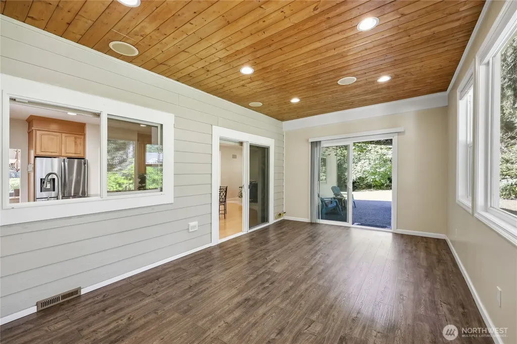 4354 NW Westgate Road Silverdale WA 98383