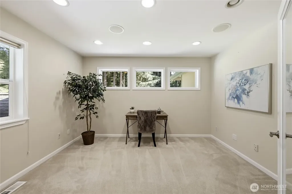 4354 NW Westgate Road Silverdale WA 98383