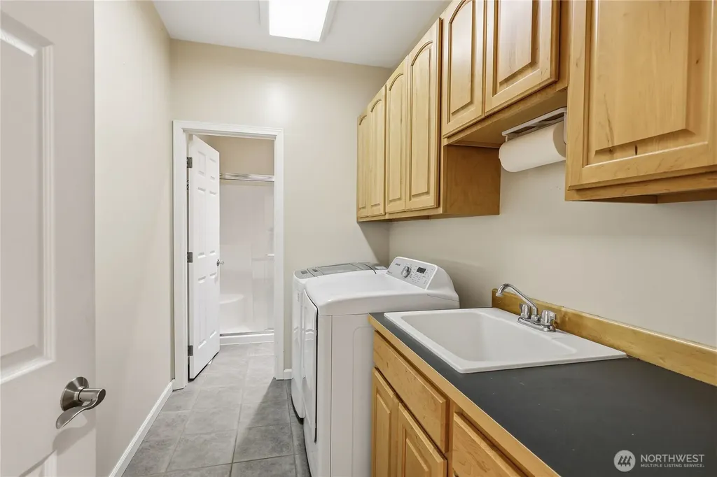 4354 NW Westgate Road Silverdale WA 98383