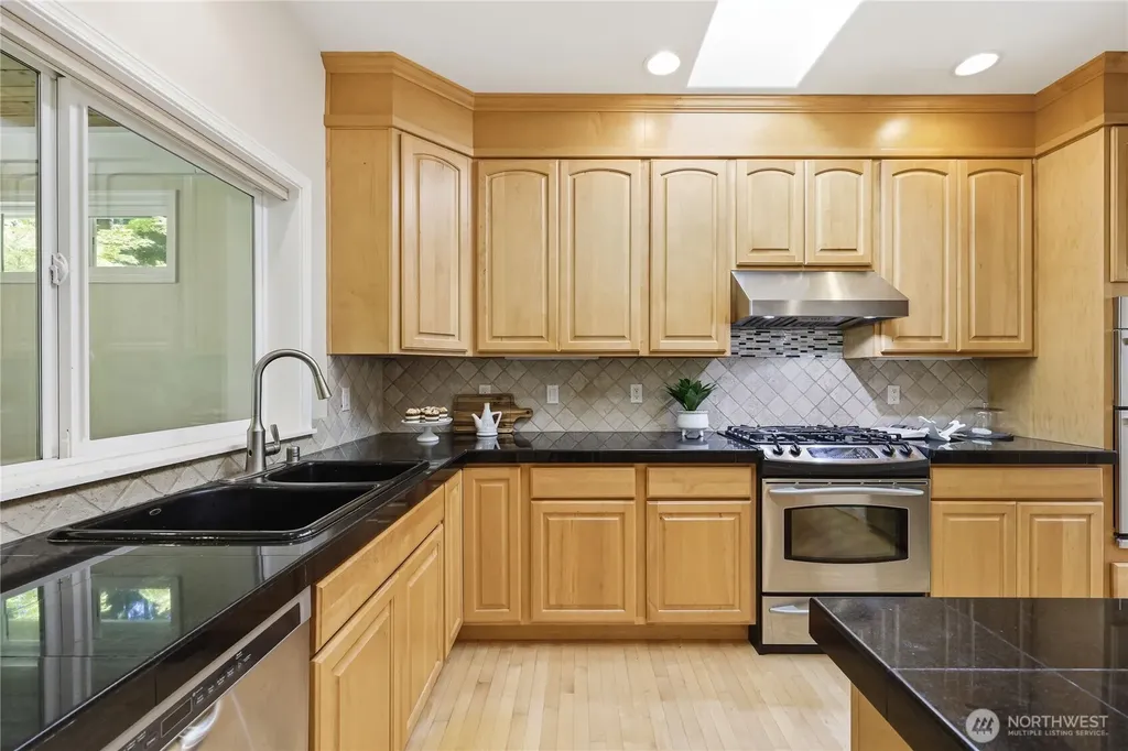 4354 NW Westgate Road Silverdale WA 98383