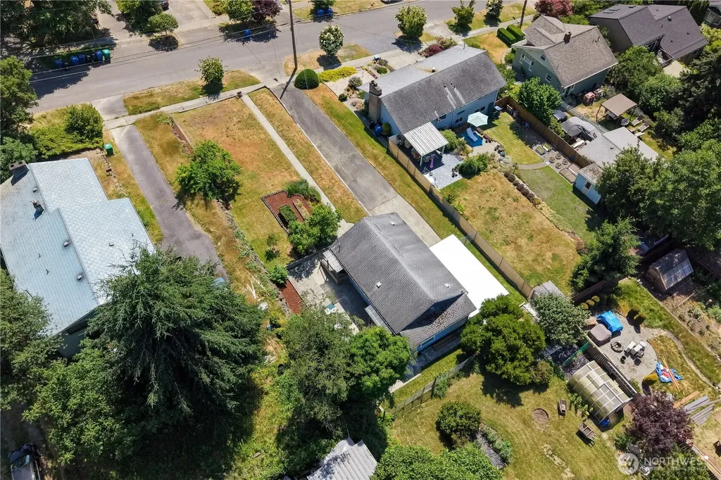1232 SW Othello Street Seattle WA 98106