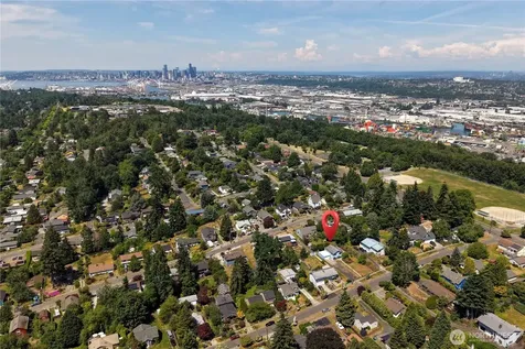 1232 SW Othello Street Seattle WA 98106