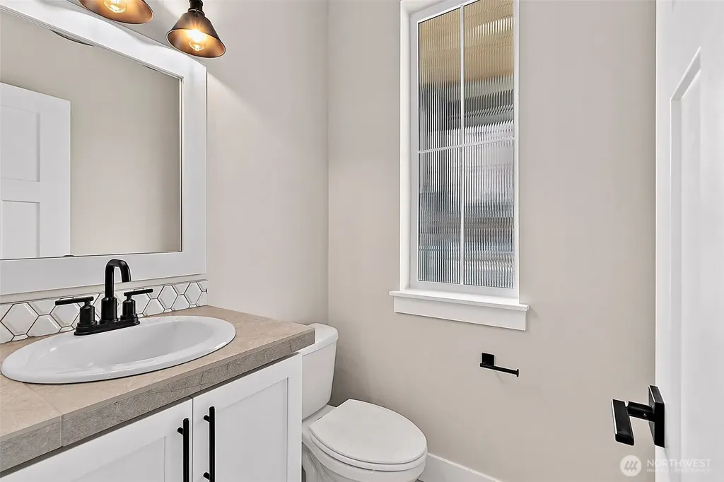 15624 SE 257th Place Covington WA 98042