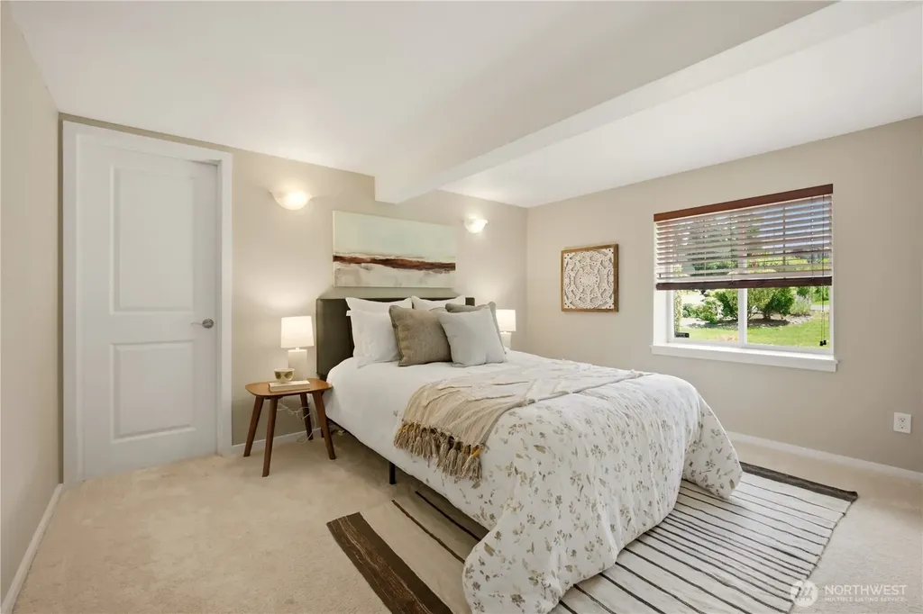 8903 3rd Avenue NW Seattle WA 98117