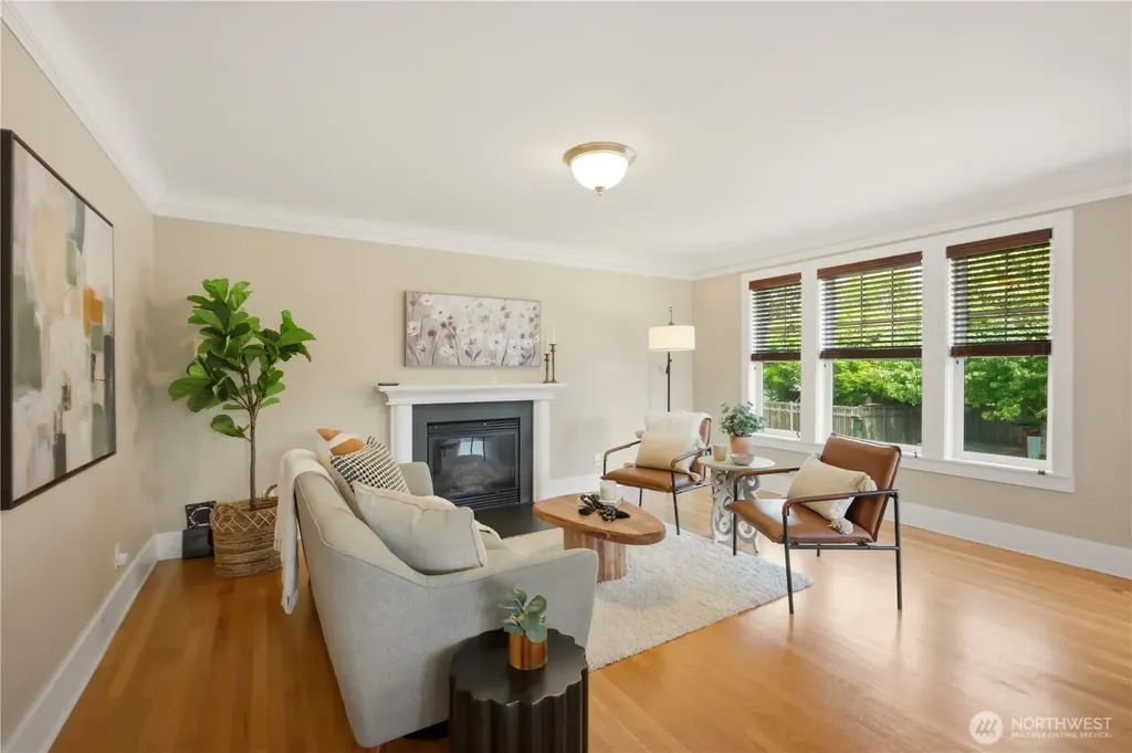 8903 3rd Avenue NW Seattle WA 98117