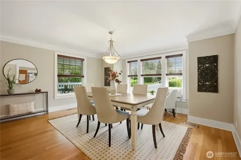 8903 3rd Avenue NW Seattle WA 98117