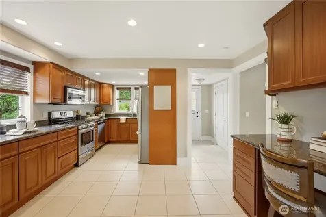 8903 3rd Avenue NW Seattle WA 98117