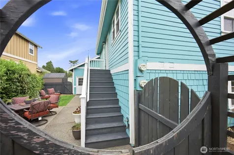 8903 3rd Avenue NW Seattle WA 98117