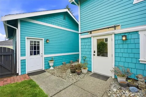 8903 3rd Avenue NW Seattle WA 98117