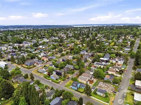 8903 3rd Avenue NW Seattle WA 98117