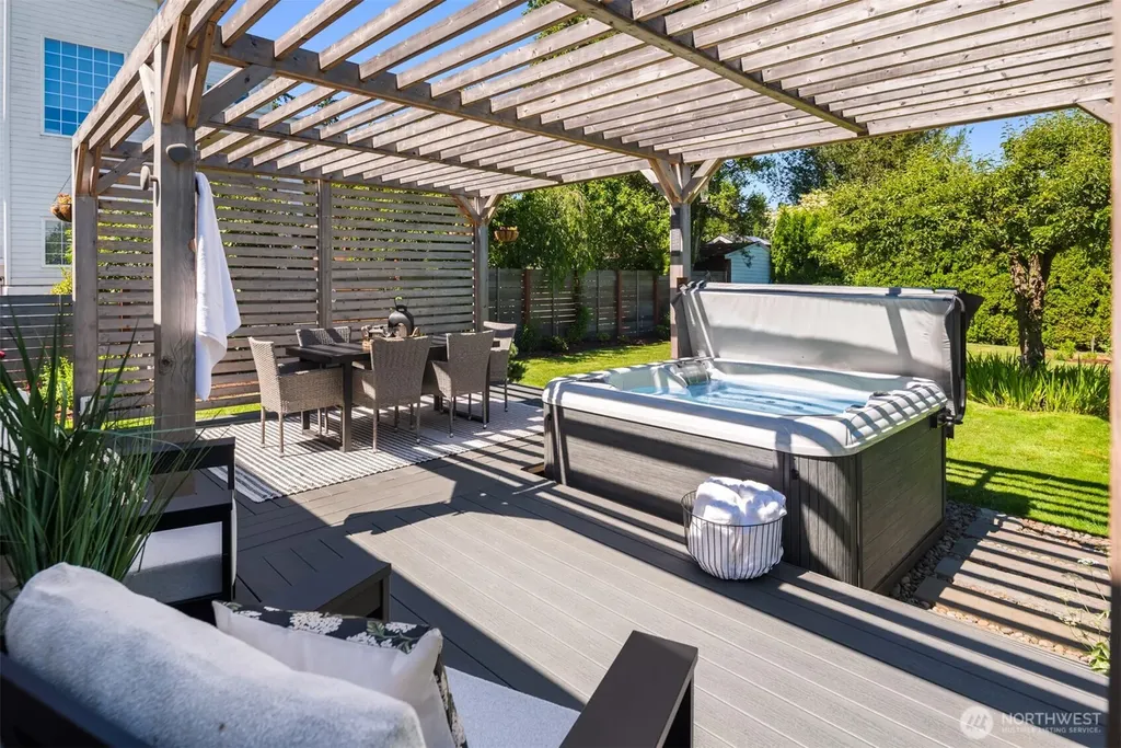 11280 Marine View Drive SW Seattle WA 98146