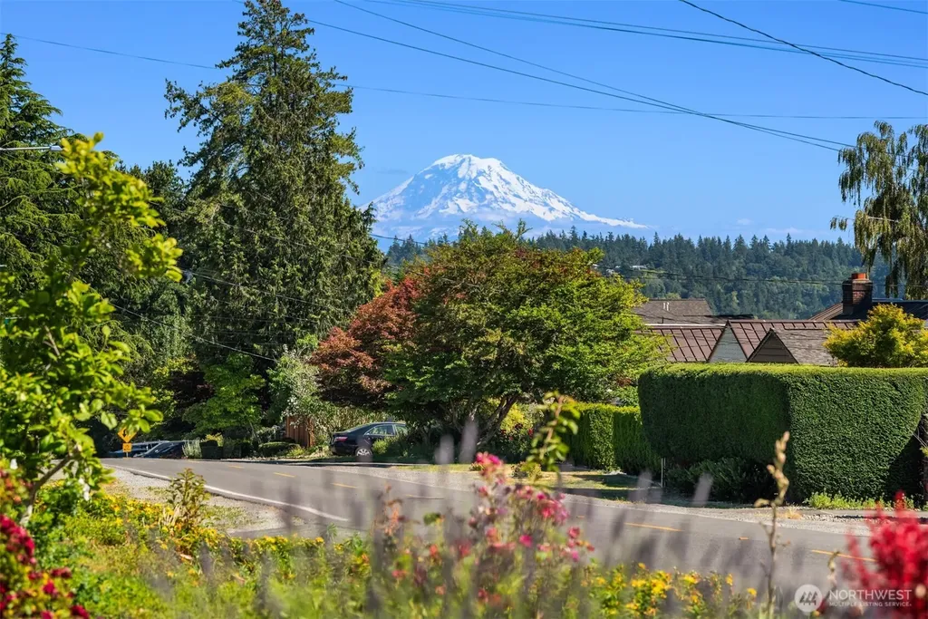 11280 Marine View Drive SW Seattle WA 98146