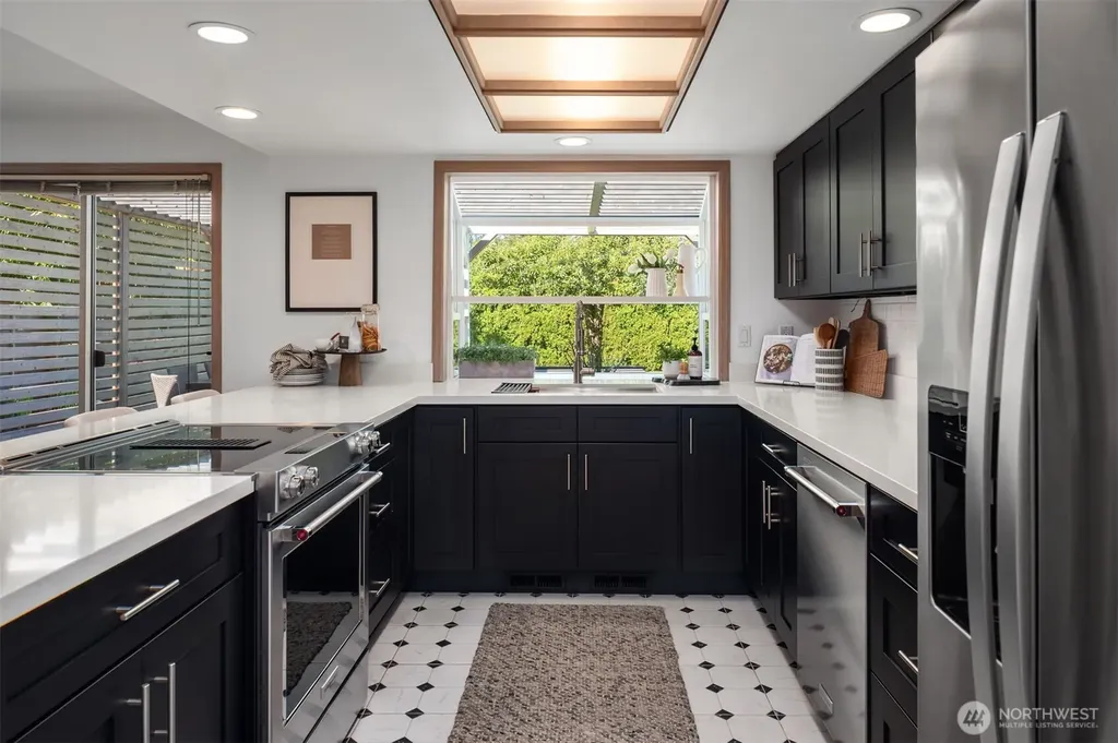 11280 Marine View Drive SW Seattle WA 98146