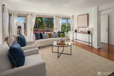 11280 Marine View Drive SW Seattle WA 98146