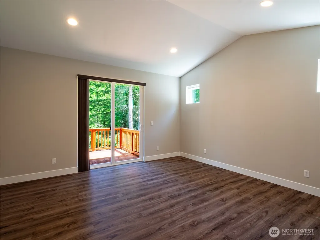 18706 232nd Avenue E Orting WA 98360