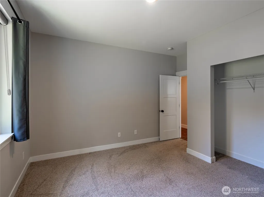 18706 232nd Avenue E Orting WA 98360