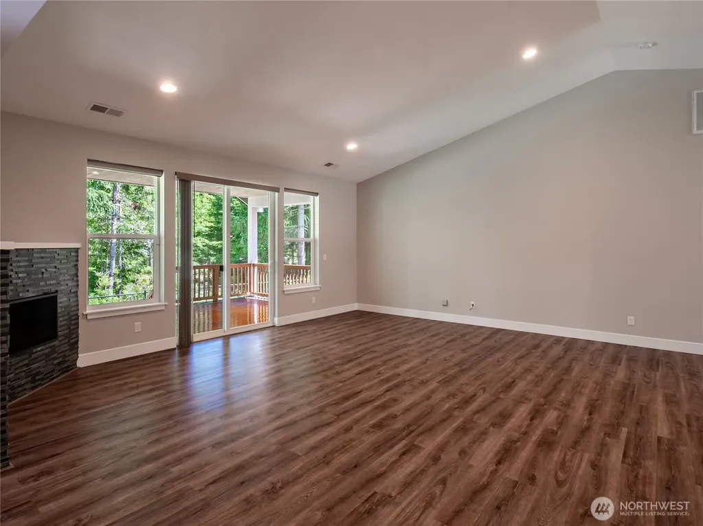18706 232nd Avenue E Orting WA 98360