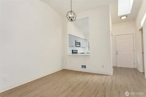 12385 SE 41st Lane Bellevue WA 98006