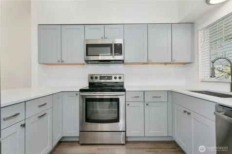 12385 SE 41st Lane Bellevue WA 98006