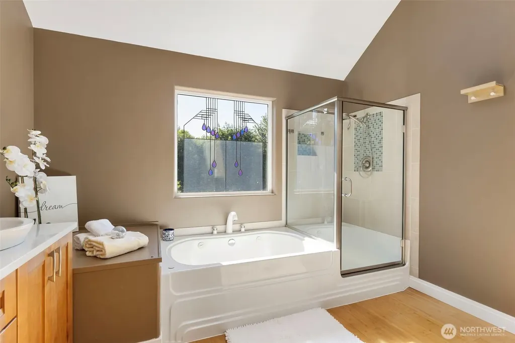 27201 State Highway 3 NE Poulsbo WA 98370