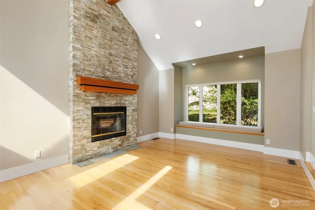 27201 State Highway 3 NE Poulsbo WA 98370
