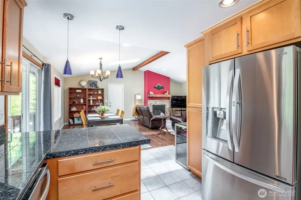 7304 NE 143rd Street Kenmore WA 98028