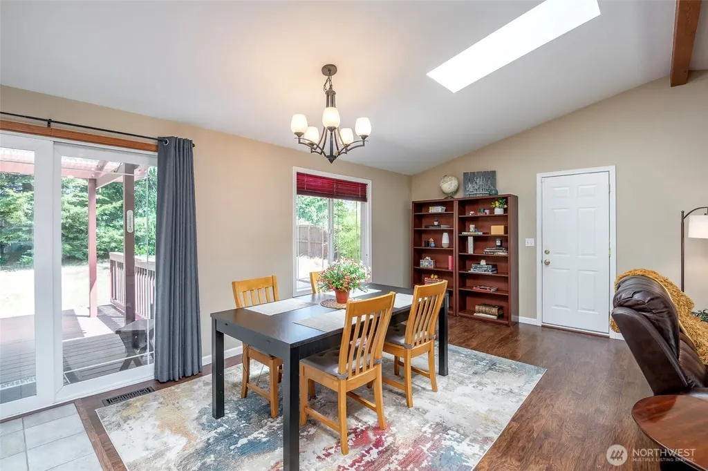 7304 NE 143rd Street Kenmore WA 98028