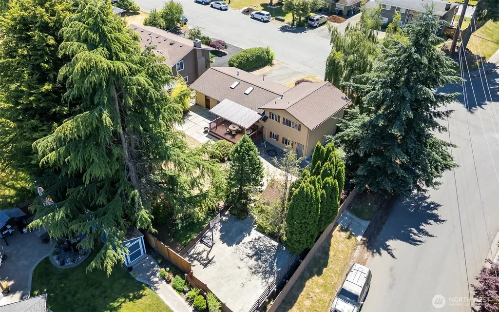 7304 NE 143rd Street Kenmore WA 98028