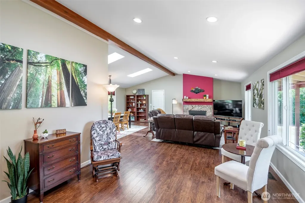 7304 NE 143rd Street Kenmore WA 98028