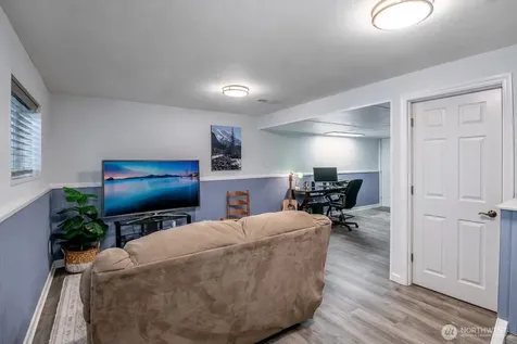 7304 NE 143rd Street Kenmore WA 98028