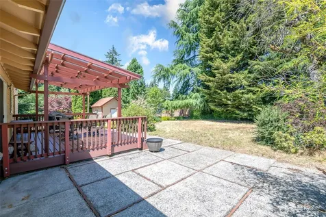 7304 NE 143rd Street Kenmore WA 98028