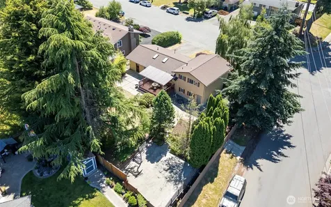 7304 NE 143rd Street Kenmore WA 98028