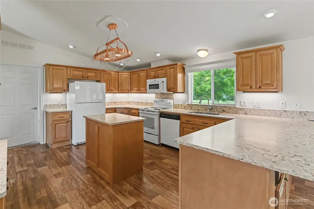 3595 Trail View Lane SE Lacey WA 98503