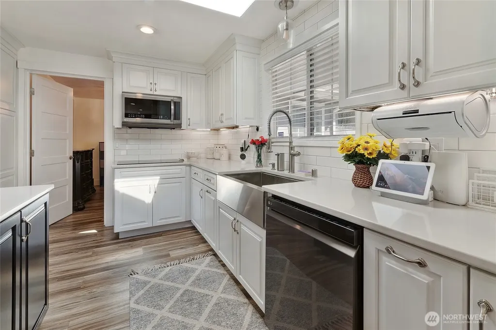 2406 Taylor Street Milton WA 98354