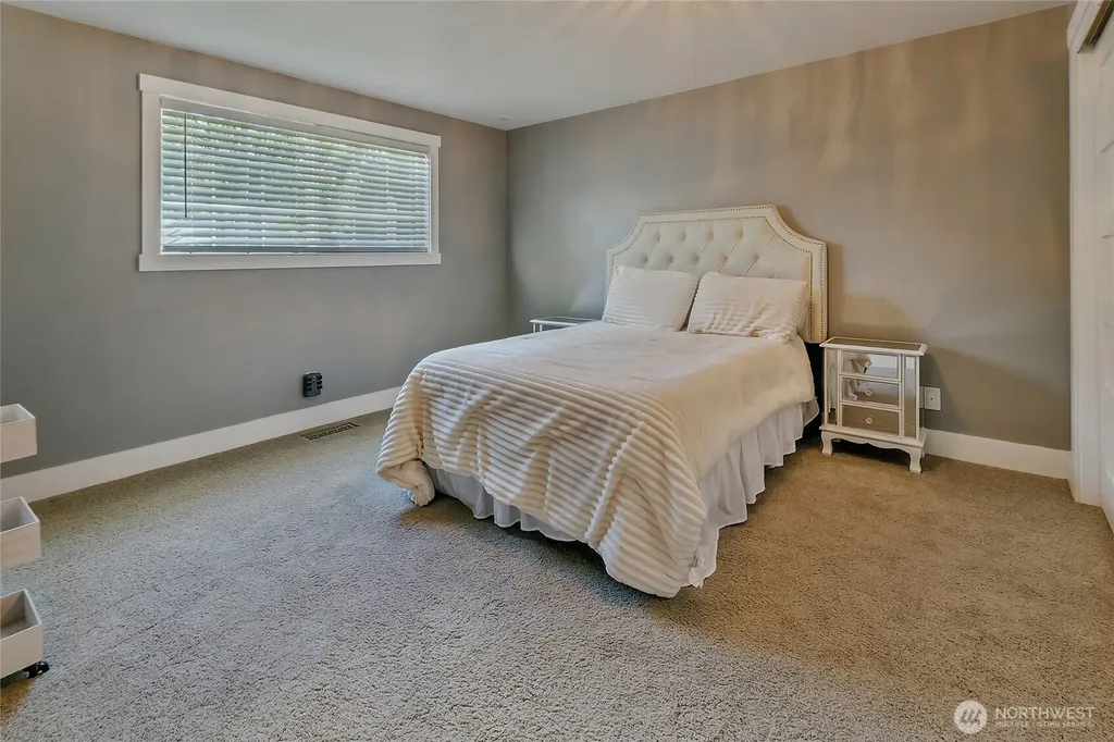 2406 Taylor Street Milton WA 98354
