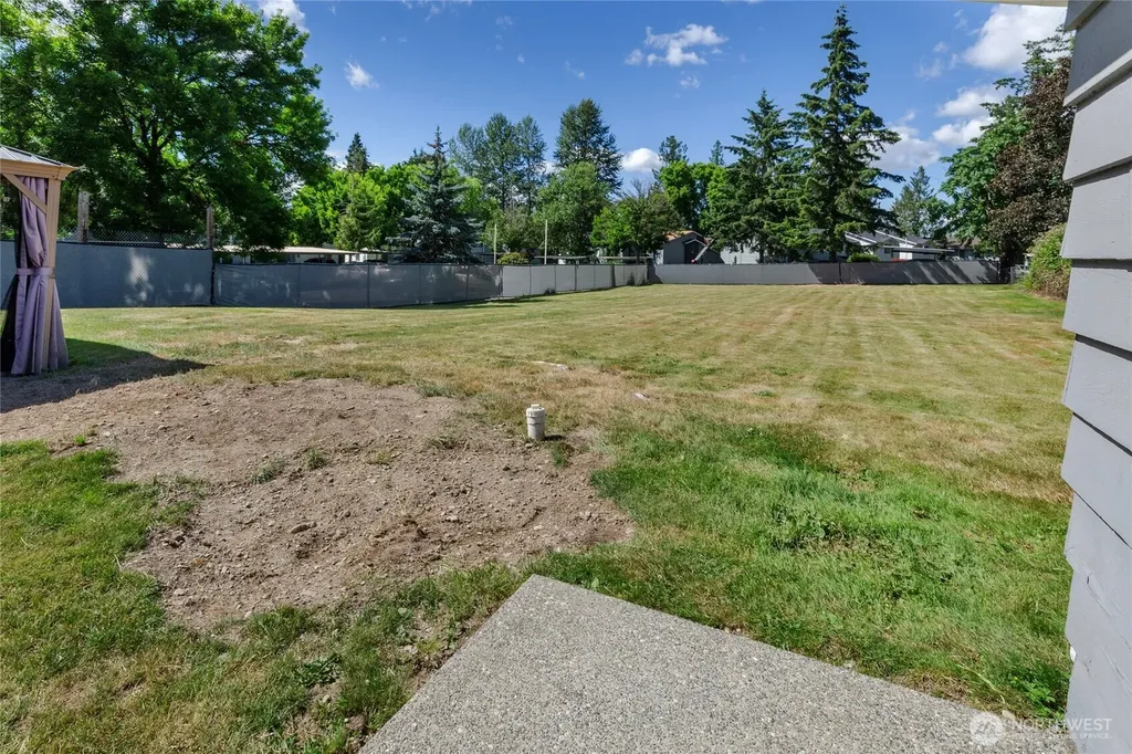 2406 Taylor Street Milton WA 98354