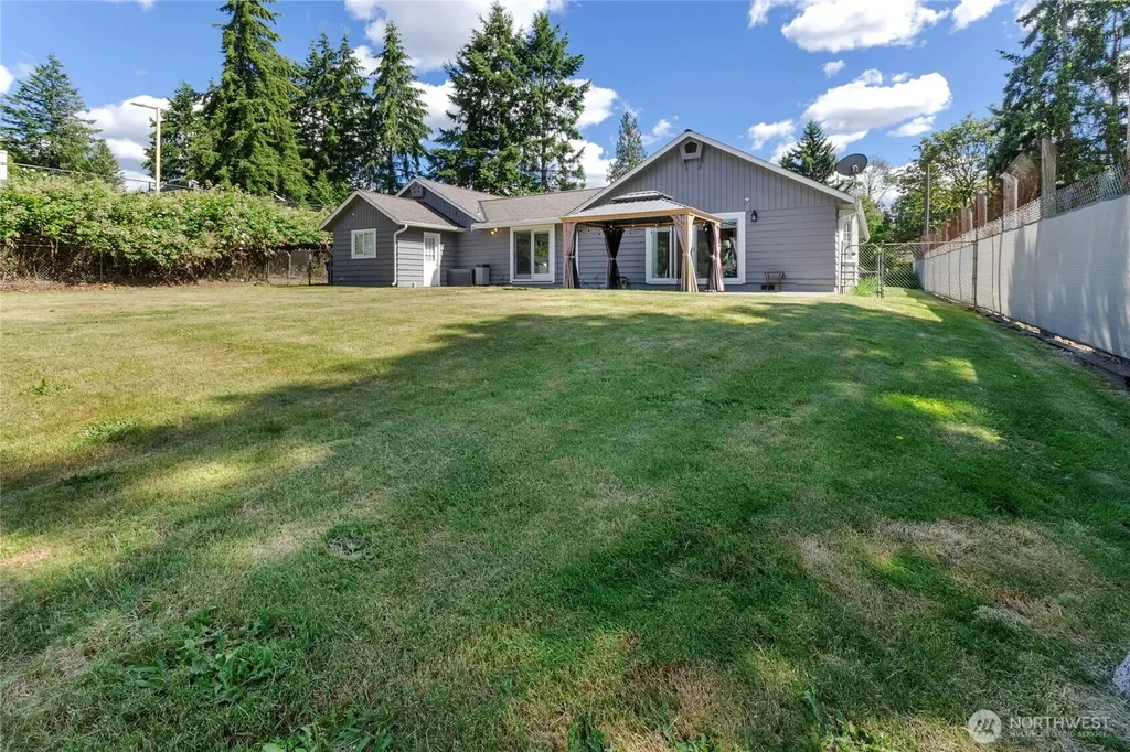 2406 Taylor Street Milton WA 98354