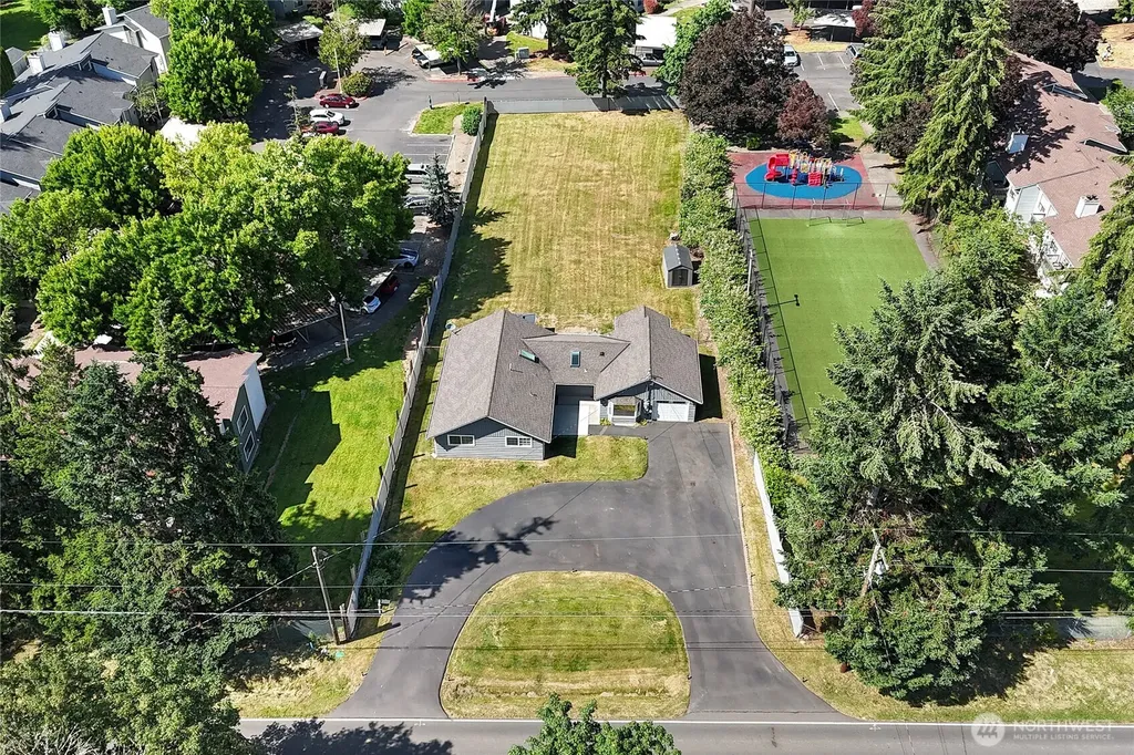 2406 Taylor Street Milton WA 98354