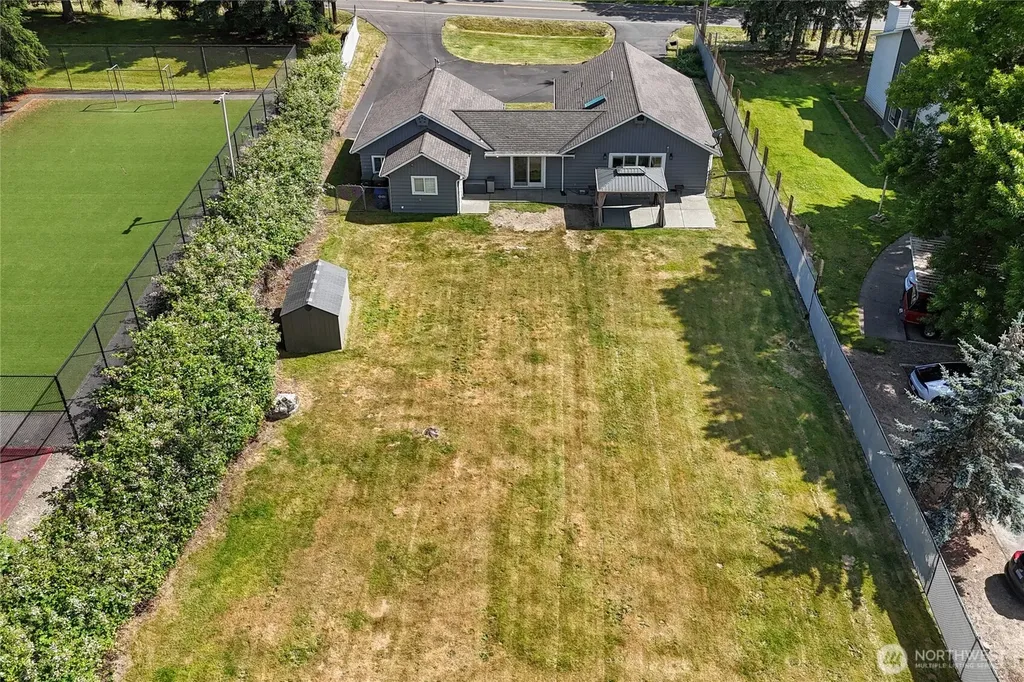 2406 Taylor Street Milton WA 98354