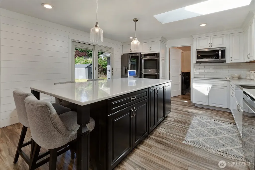 2406 Taylor Street Milton WA 98354