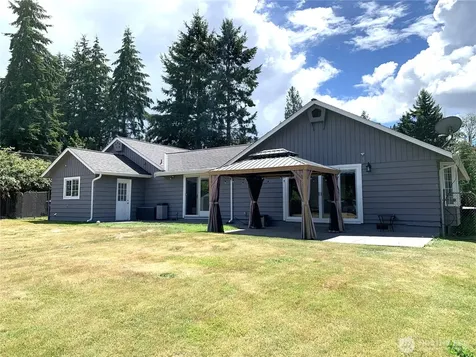 2406 Taylor Street Milton WA 98354