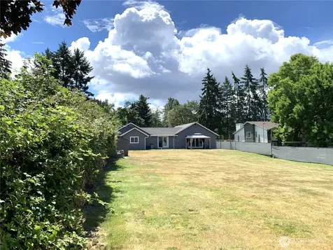 2406 Taylor Street Milton WA 98354