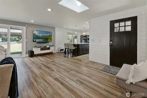2406 Taylor Street Milton WA 98354