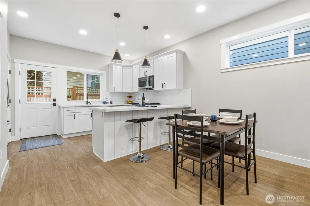 212 Carolina Street Bellingham WA 98225