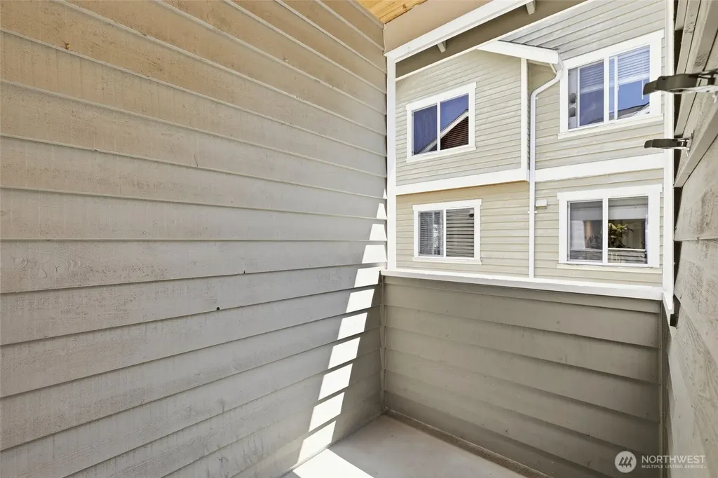 6526 34th Avenue NE Seattle WA 98115