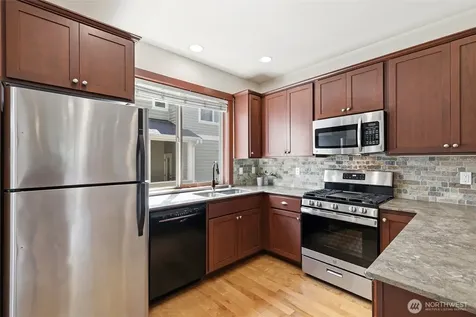 6526 34th Avenue NE Seattle WA 98115