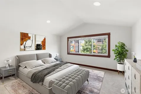 6526 34th Avenue NE Seattle WA 98115
