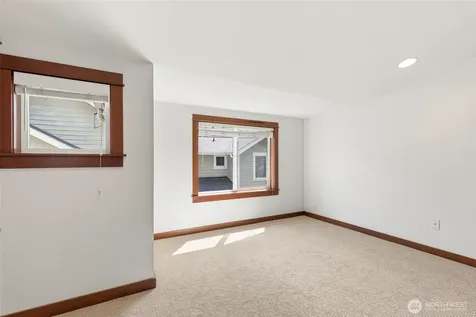 6526 34th Avenue NE Seattle WA 98115