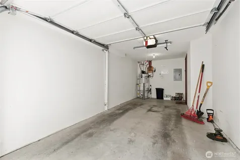 6526 34th Avenue NE Seattle WA 98115